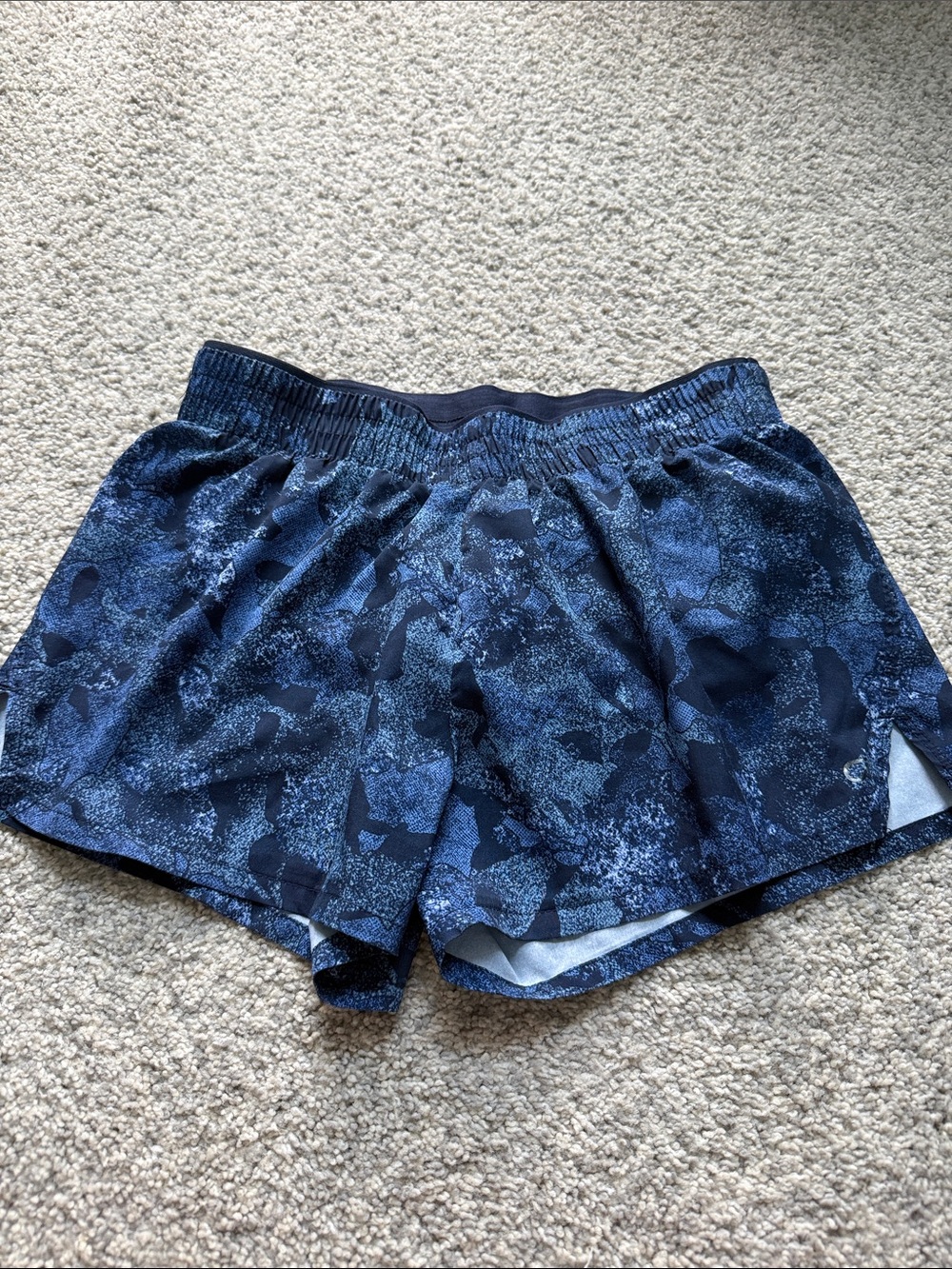 GAP Women’s Navy Blue Camouflage Athletic Shorts